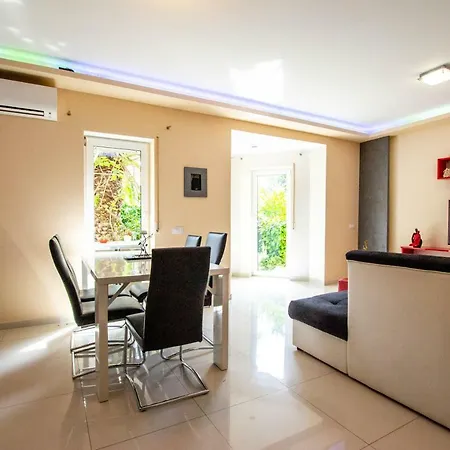 Jela 7 Apartmán Pula