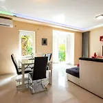 Jela 7 Apartment Pula